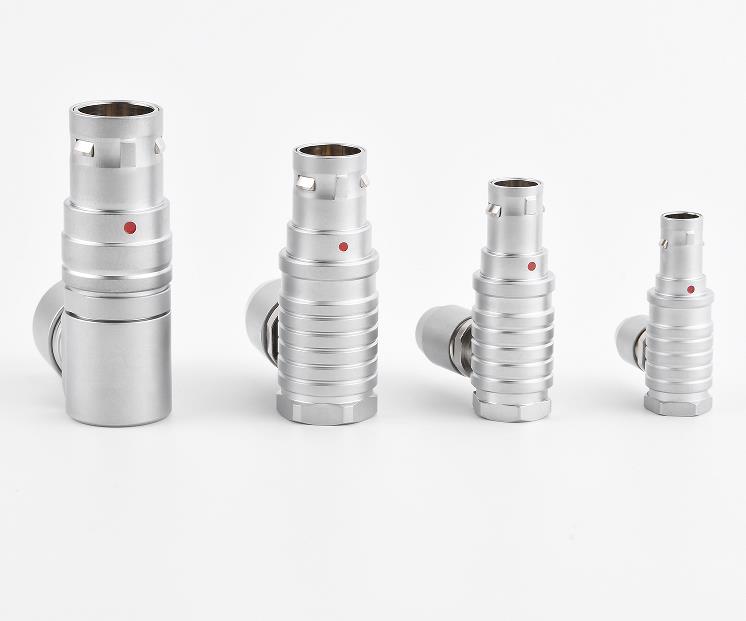 如何正確使用推拉自鎖連接器？