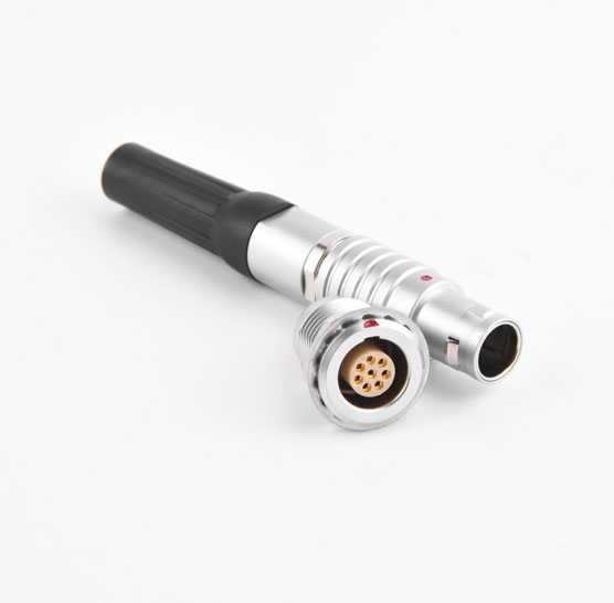 航空連接器的尾部附件要擰多緊？