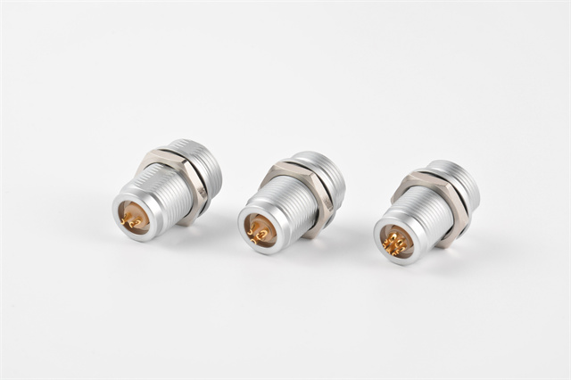 航空插頭的連接方式是否需要特殊工具？